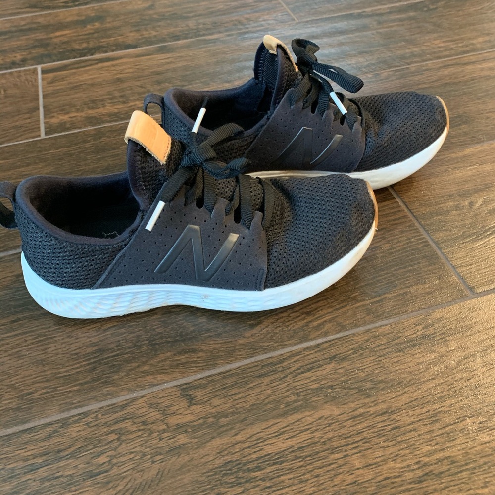 New Balance sneakers size 7. Barely worn!